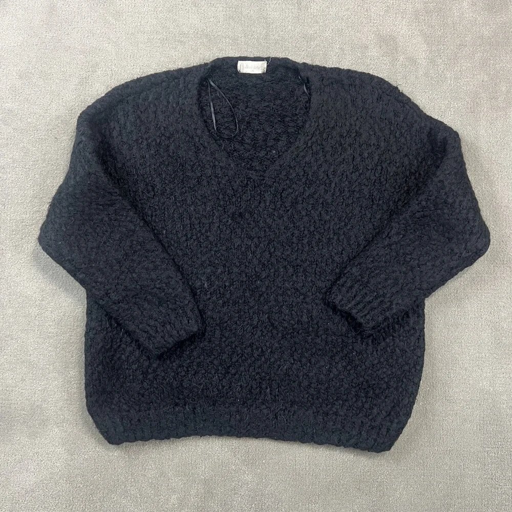 Altar'd State Size S/M Women Black Popcorn Knit V-Neck Oversized Sweater C10083
